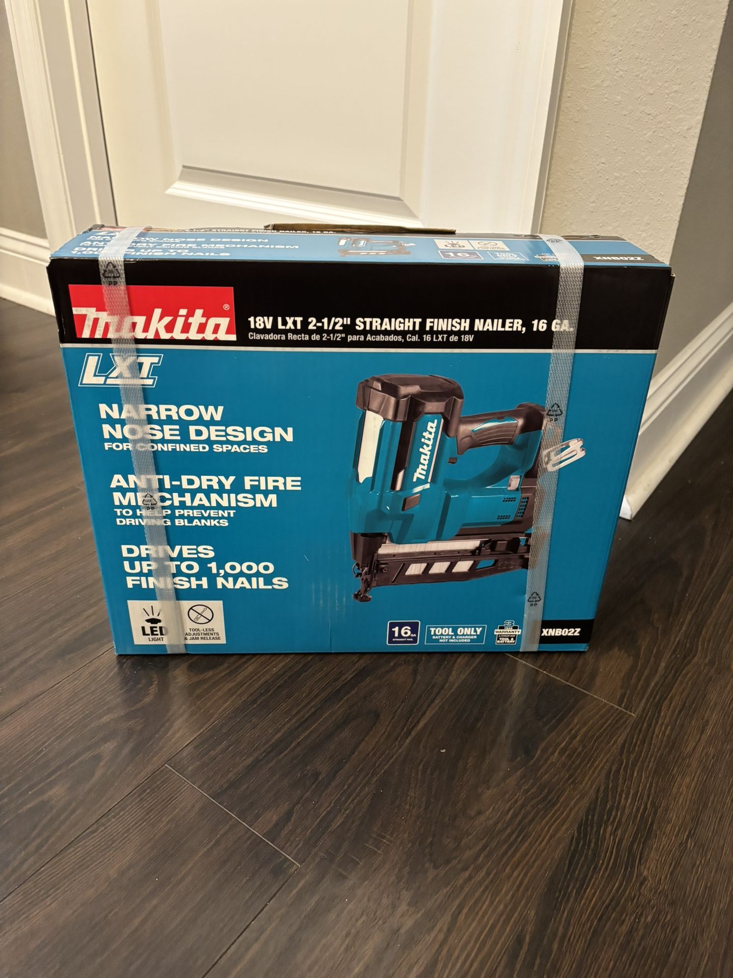 18V LXT Lithium-Ion 16-Gauge Cordless 2-1/2 in. Straight Finish Nailer