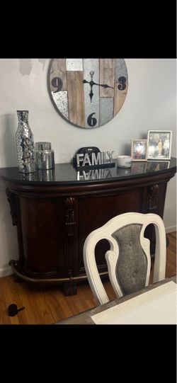 Heavy Duty bar with two chairs