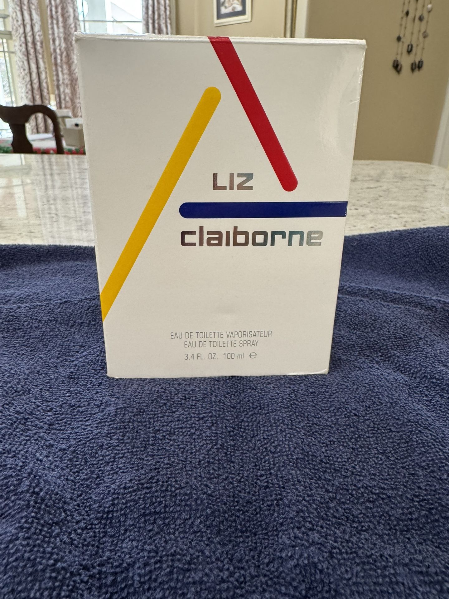 Liz Claiborne Eau De Toilet Spray