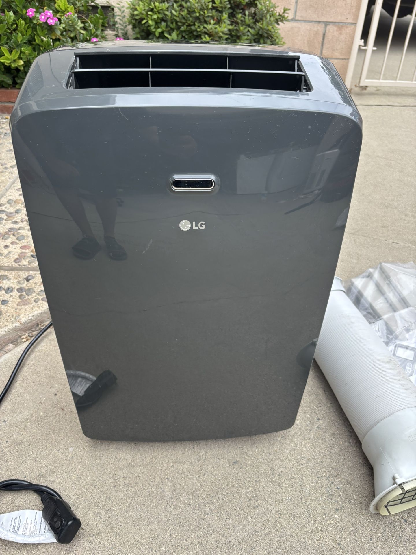 LG Air Conditioner