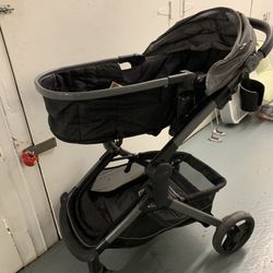 Graco Stroller. Bassinet or Seating. Used.  