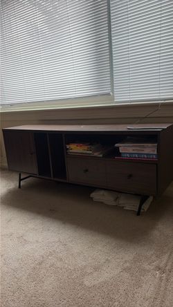 FREE MEDIA CONSOLE, holds records