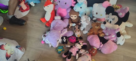Stuffed toys bundle