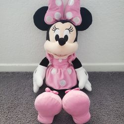 Minnie Mouse Plushie