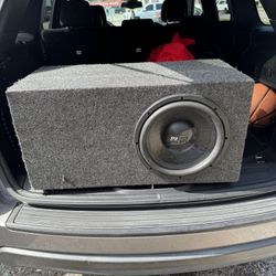 Sundown 12 Inch Subwoofer With 750 Rockford  Fosgate Amp With Box Included