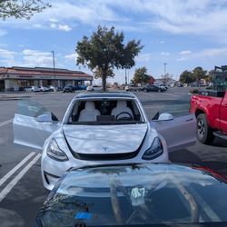 Tesla 3 Original Windshield 
