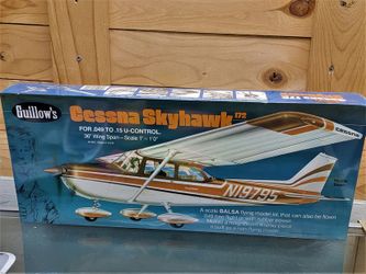 Guillow's Balsa Wood Cessna 172 Skyhawk 36