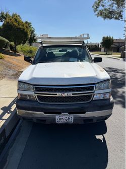 2006 Chevy Silverado 2500- New Transmission & Motor