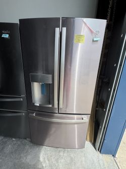Refrigerator New Open Box 