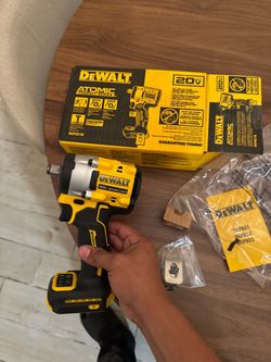 Dewalt impact 1/2 tool only new 130$ firm
