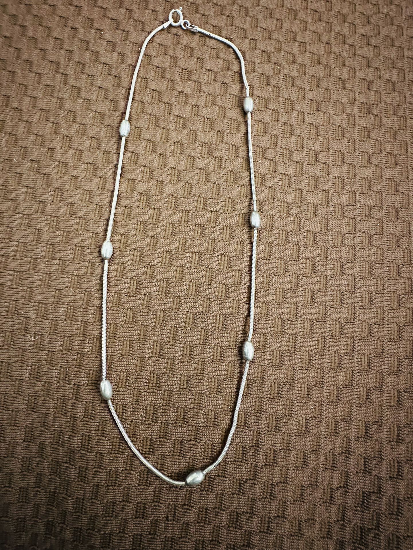 925 REAL SILVER NECKLACE BEATIFUL SOLID PERFECT CONDITION 16 INCHES 