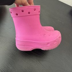 Crocs 8c $15