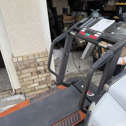 HealthRider S250i Treadmill – Incline, Programs, Works Great