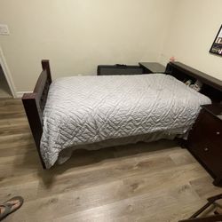 Twin bed, no mattress