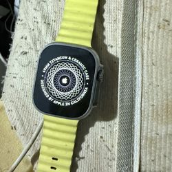 Apple Watch Ultra 49mm – Excellent Condition