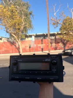 Radio Prius c 2014