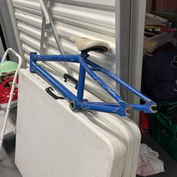 Mongoose Motivator Pro BMX Bike Frame & Seat- Mid School- Original- 