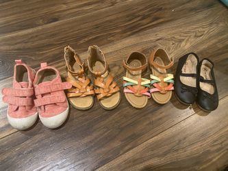 Girls Shoes/sandals Size 9