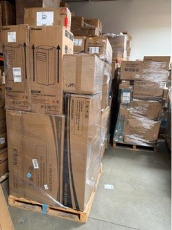 Mixed Pallet of Furniture and Home Goods