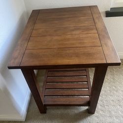 Ethan Allen Mission shaker Oak Accent Table