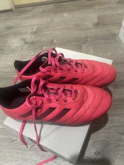 Soccer Cleats Size 5youth