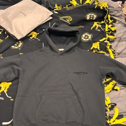  SIZE S BRAND NEW Fear of God Essential  Stretch LIM Sweatshirt 100% Authentic