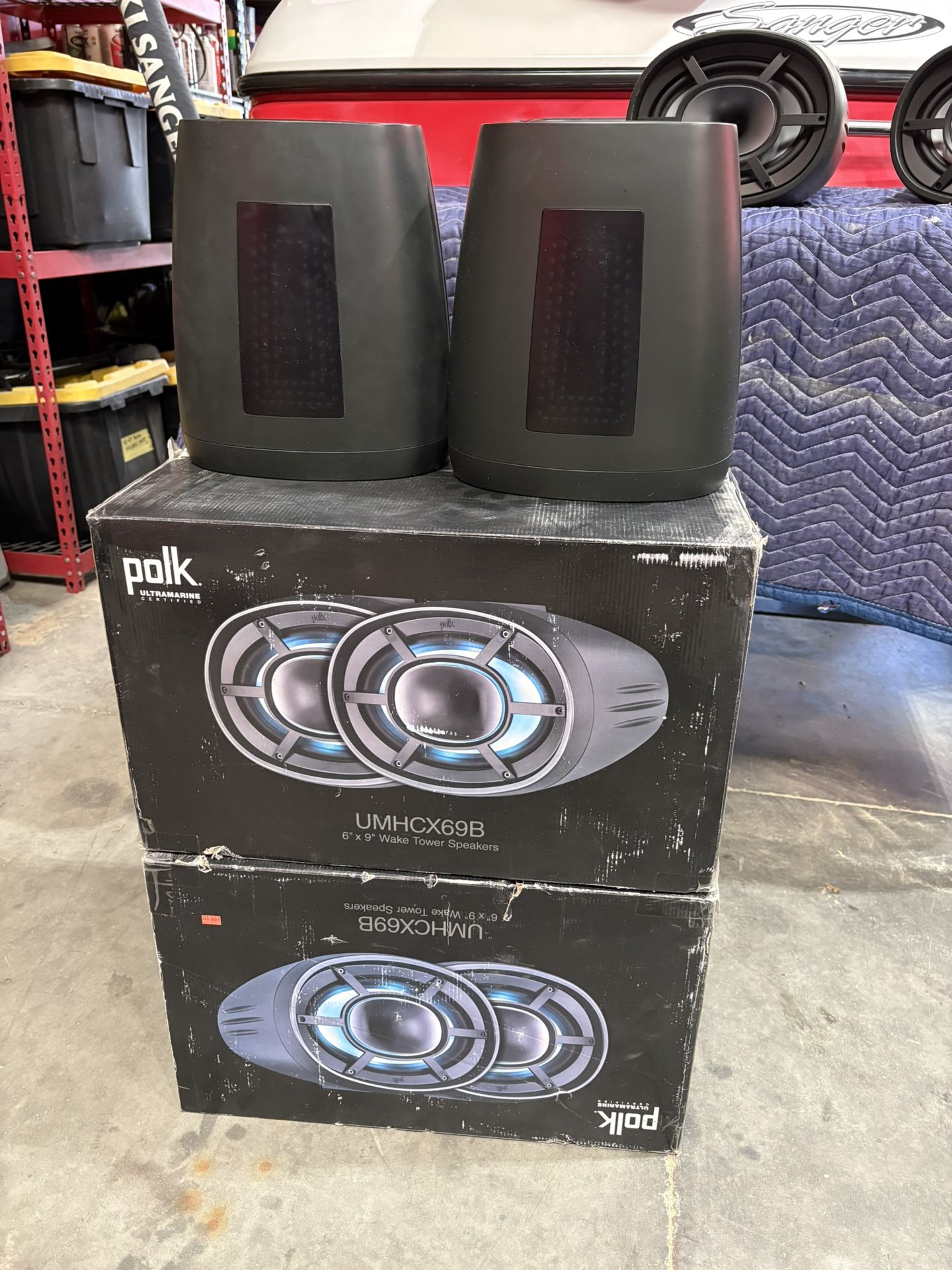 Polk Audio Compression Loaded Tower Speakers With Built In LEDs