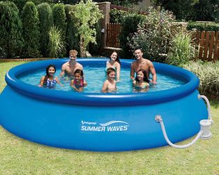15ftx36” XL big 2,688GAL outdoor swimming pool with filter pump.