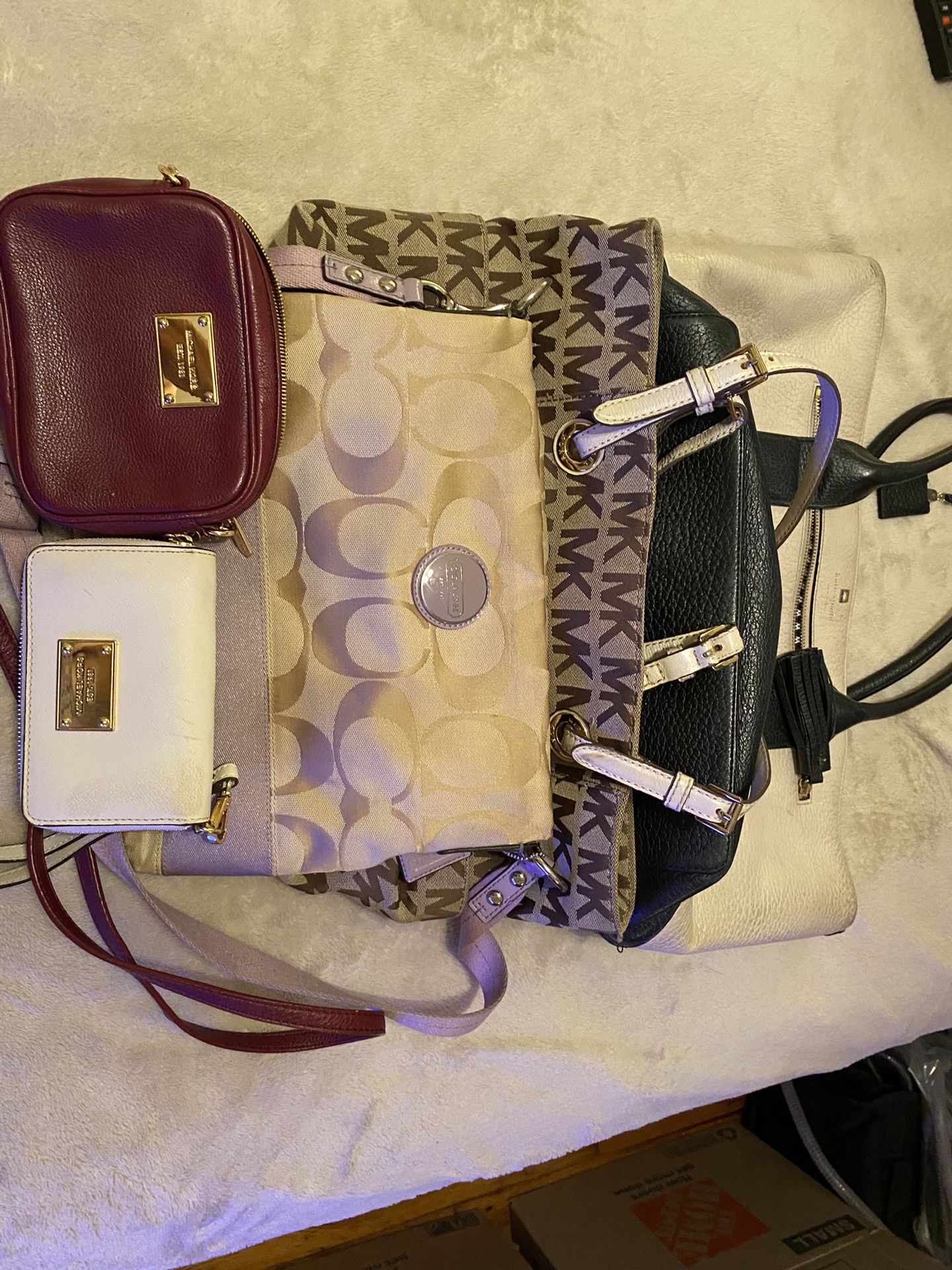 Designer Bags And Wallets 