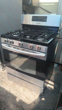 Estufa de 5 Quemadores $ 350