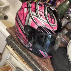 Motorcycle helmet like new size large paid 199