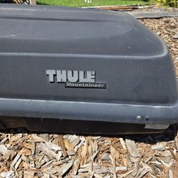 Thule Mountaineer XXL Long Car Rooftop Carbo Box