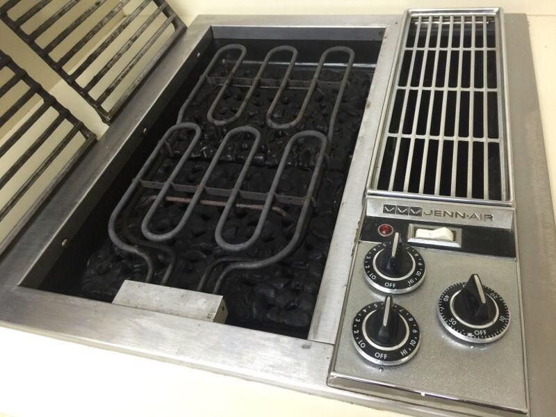 Jenn-Air Electric Downdraft Cooktop Model No. C101