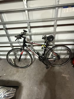Cannondale Mountain Bike. 26” Large