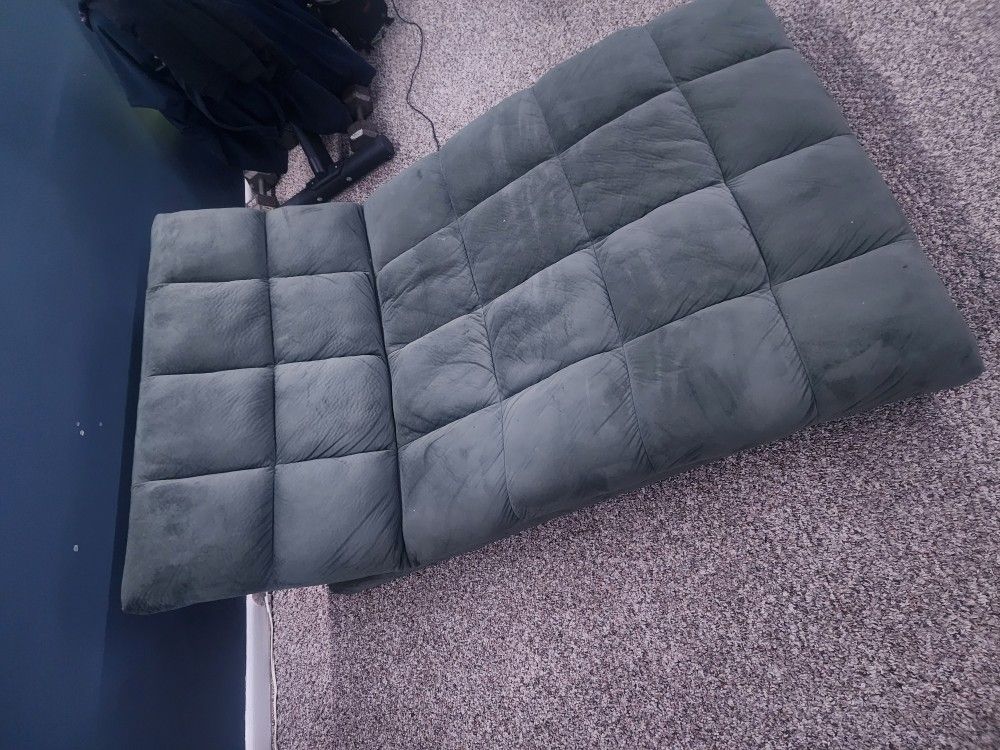 Comfortable Lounge Couch