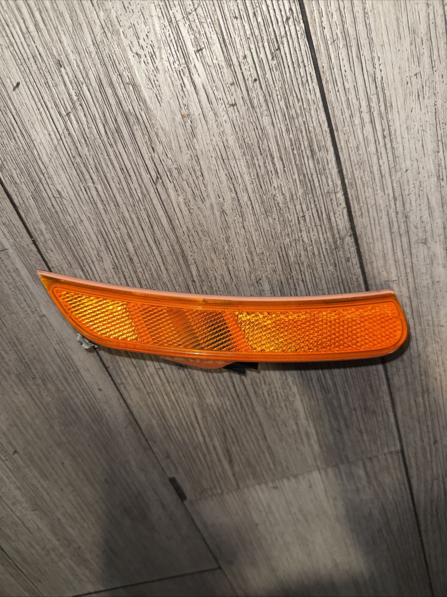 24- 25 CHRYSLER PACIFICA Genuine Mopar Side Marker Lamp Left (contact info removed)3AA