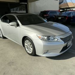 2015 Lexus ES 300h Sedan