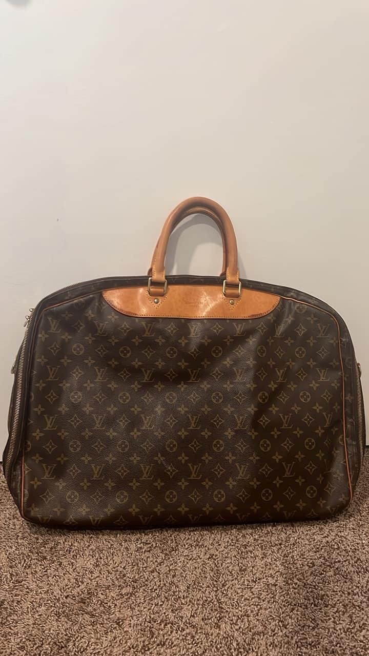 Authentic LV Travel Bag for Sale in Banning, CA - OfferUp