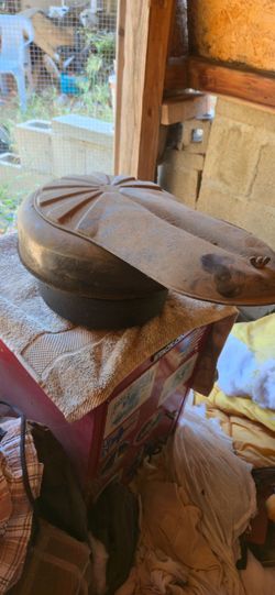 40s 50s vintage Chevy oil bath air cleaner