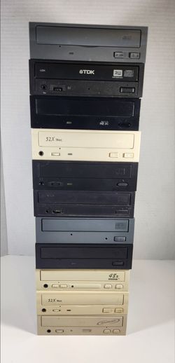 LOT OF 11 CD-ROM DRIVES MIXED BRANDS