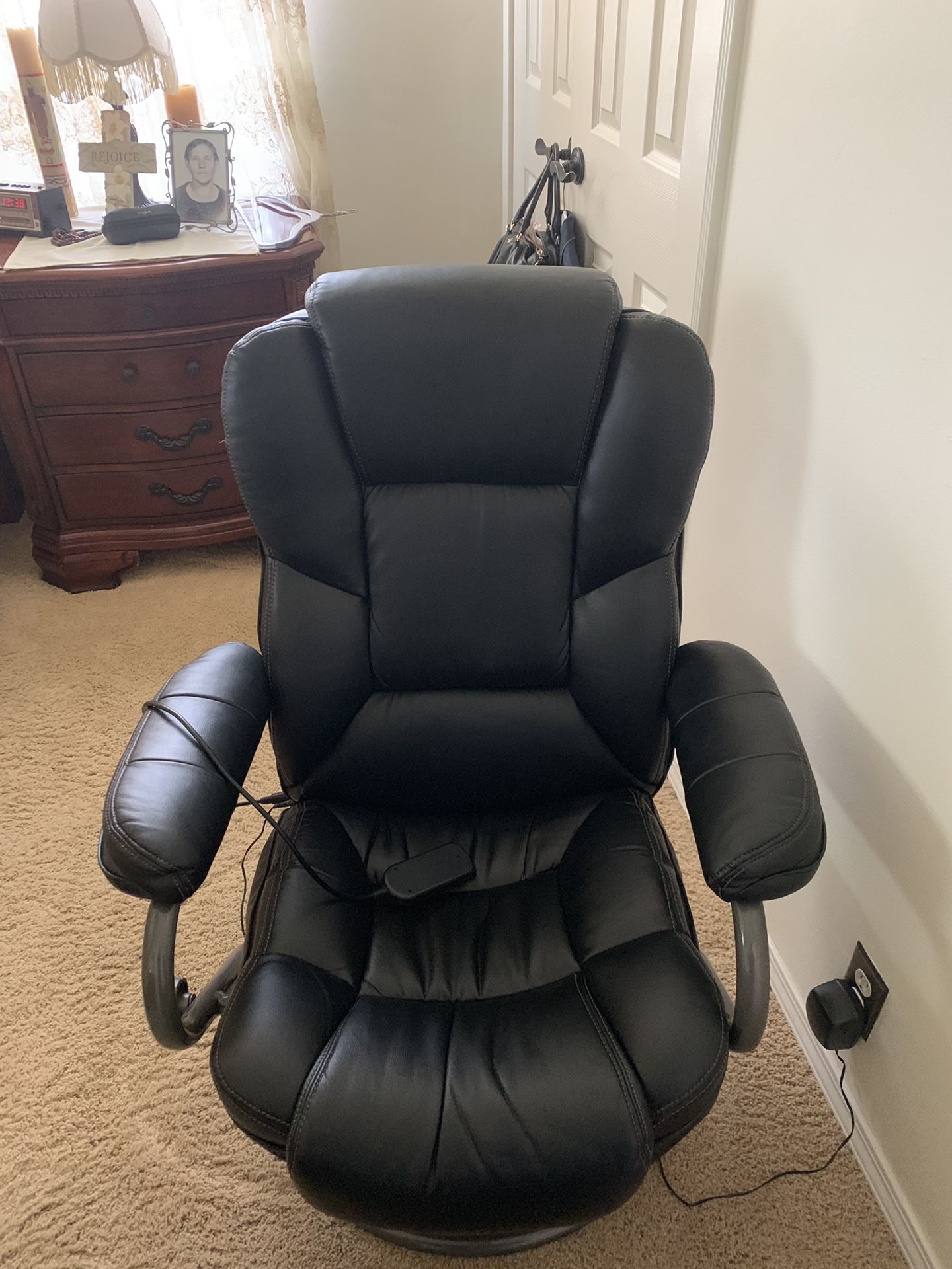 True Seating Concepts Massage Chair