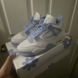 Jordan 4s