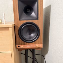 Klipsch- The Sixes Powered Speakers & Stands