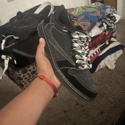Jordan 1 Travis Scott Phantom Low Size 9.5