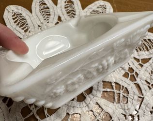 Vintage Westmoreland Paneled Grape Milk Glass Ashtray/Trinket Dish