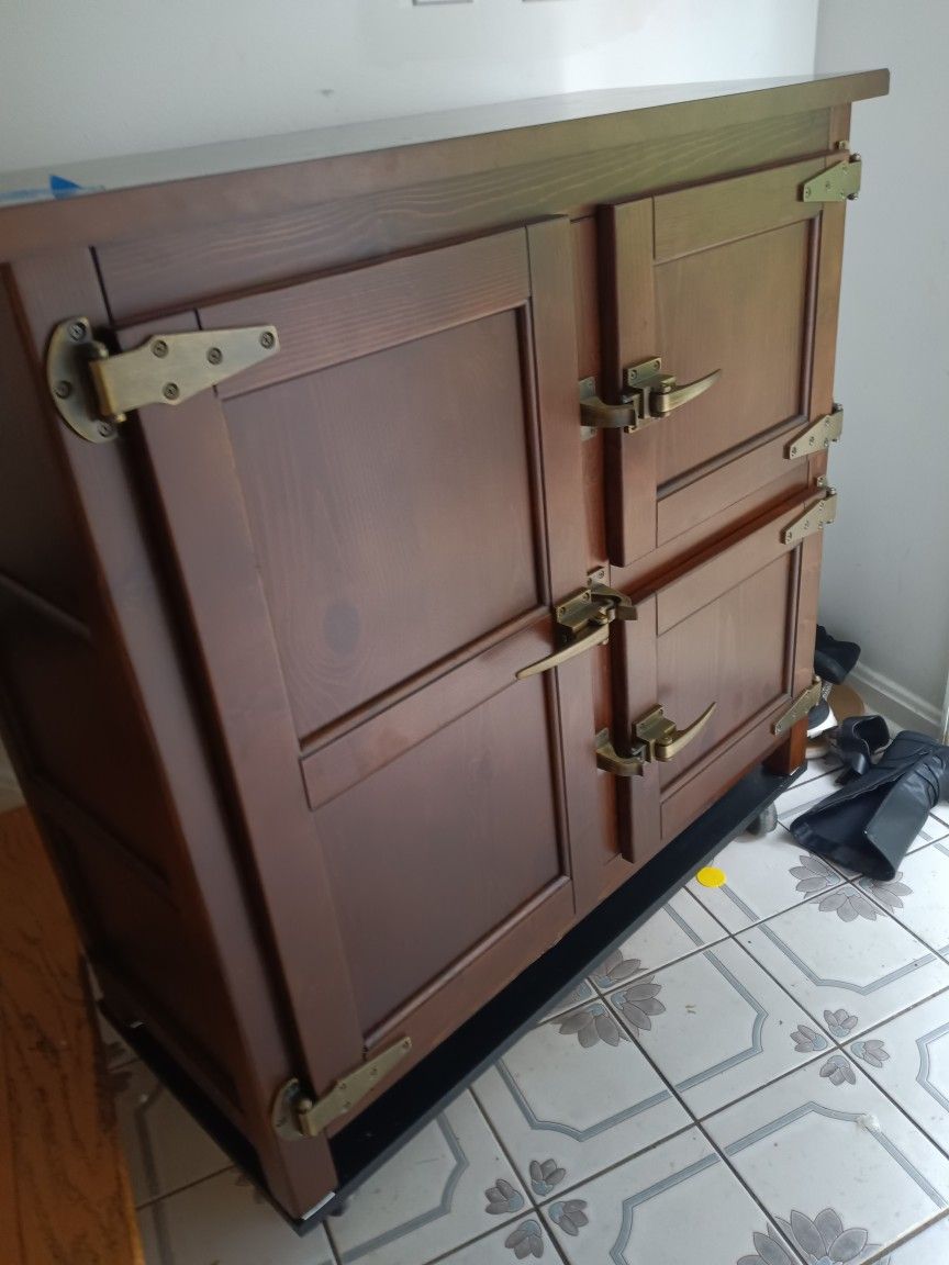 Corner Console