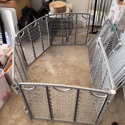 Play Pen Gate