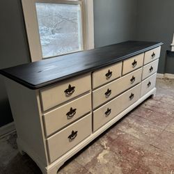 Henredon Long Dresser 76x20x31