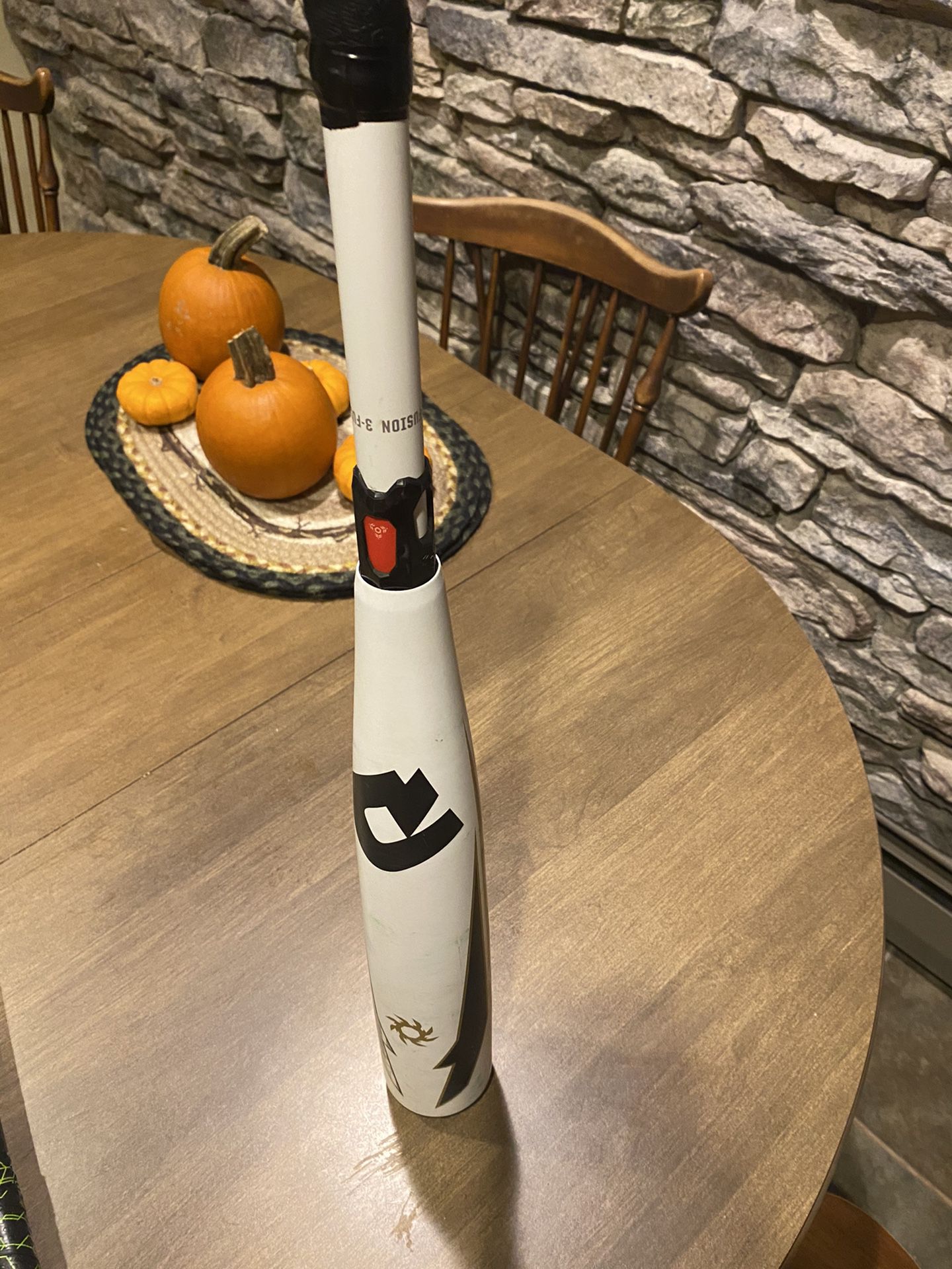 Demarini Voodoo 32 inch -3 Baseball Bat.