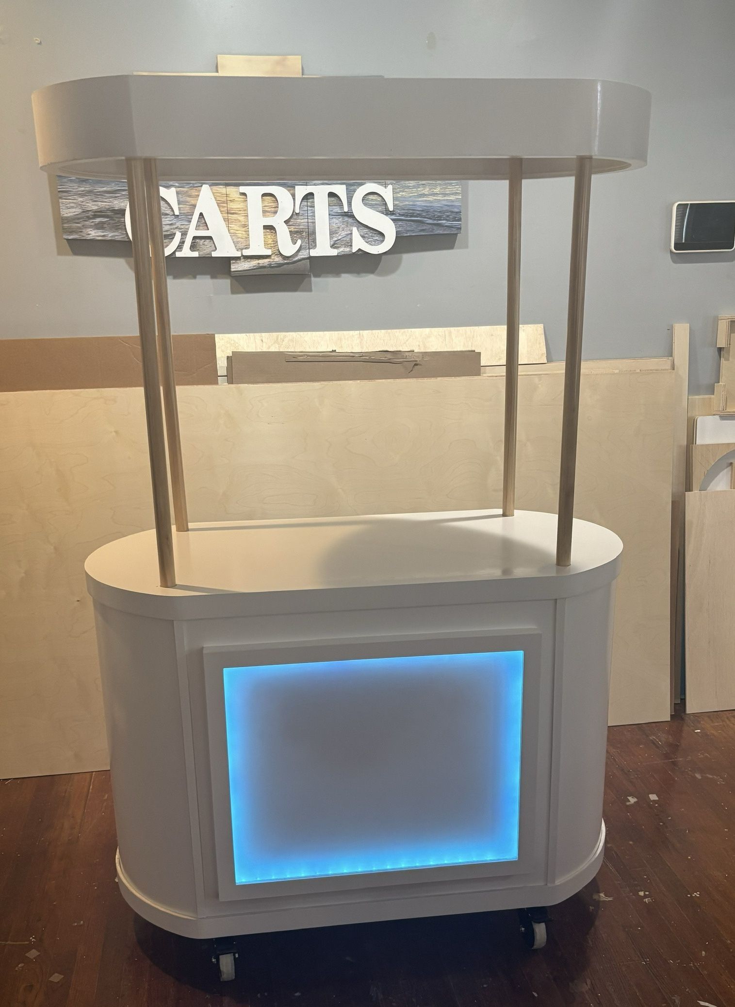 Brand-new snack cart – great for entrepreneurs or party rentals!